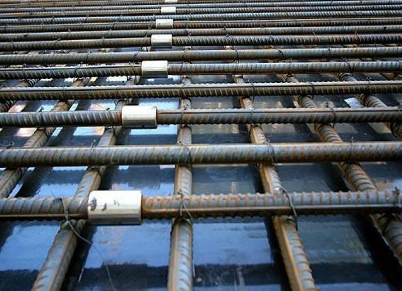 彭州为什么建楼房时，要在钢筋上加一排小圆环？原来作用这么大